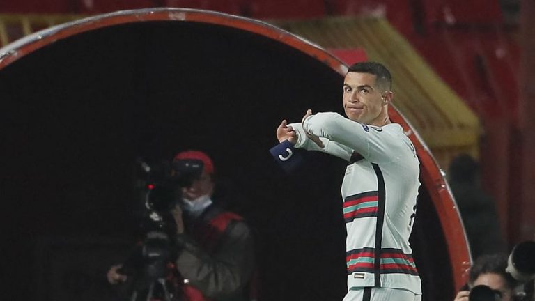 The referee's wrong decision against Serbia could turn Ronaldo's World Cup dream gray