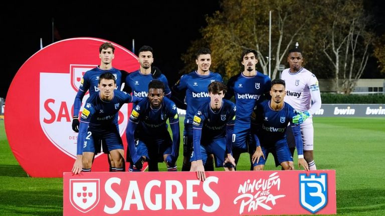 Beleneses had to play a 9-man squad against Benfica in Portugal's top league