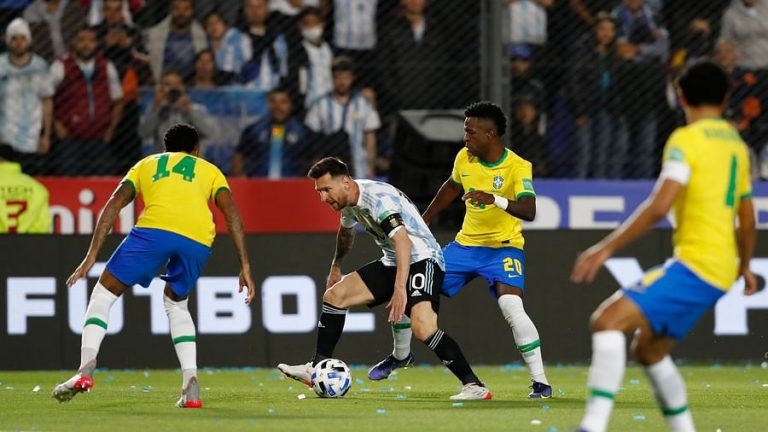 The Brazilian players had to choose the path of foul to keep Messi