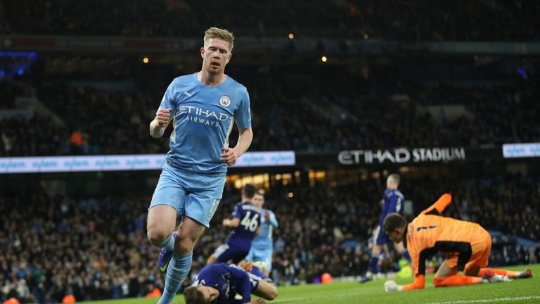 De Bruyne scored a pair of goals against Leeds