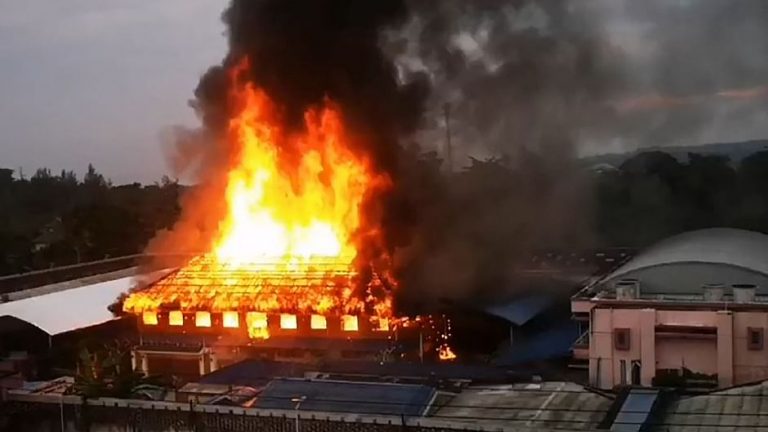 Thai prison set on fire during riot over coronavirus cluster