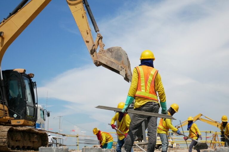 Save your life by being cautious at construction site work - Tips to prevent accidents
